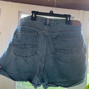 Bundle of American Eagle Mom shorts.